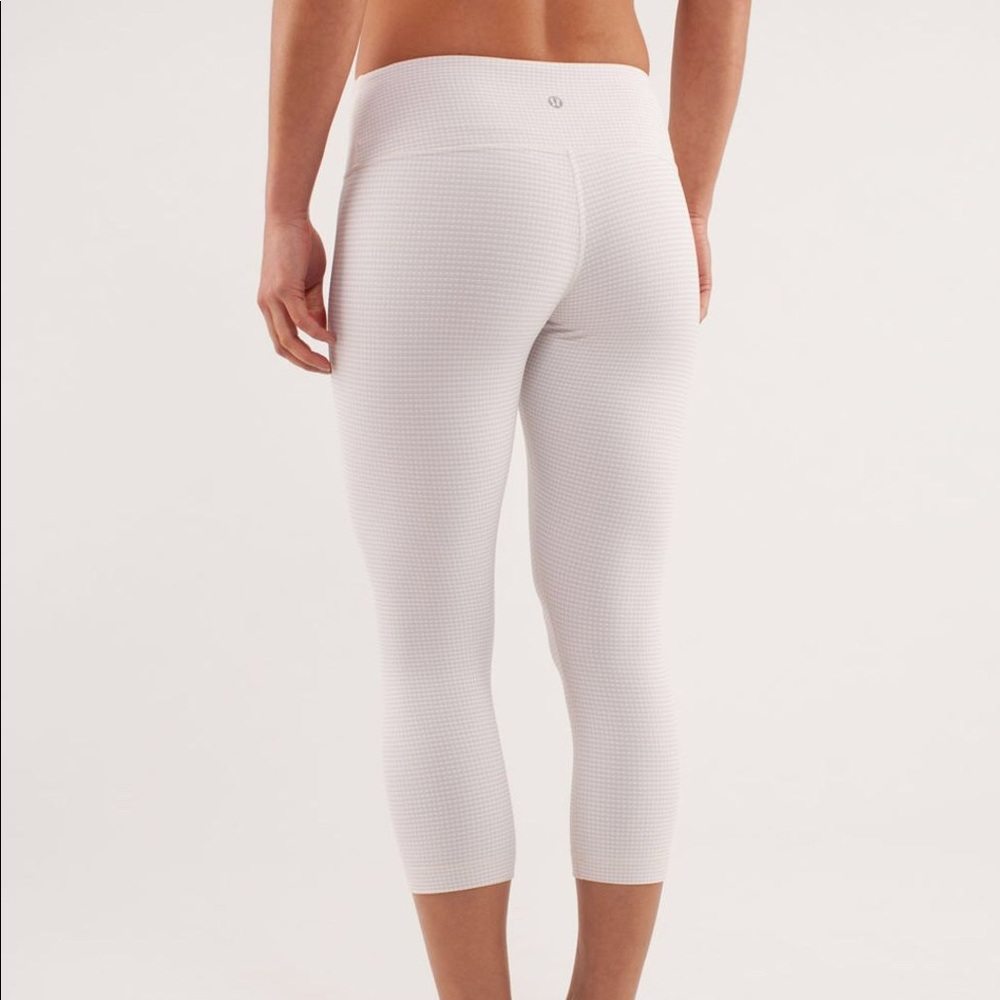 Lululemon white gingham wonder under crop